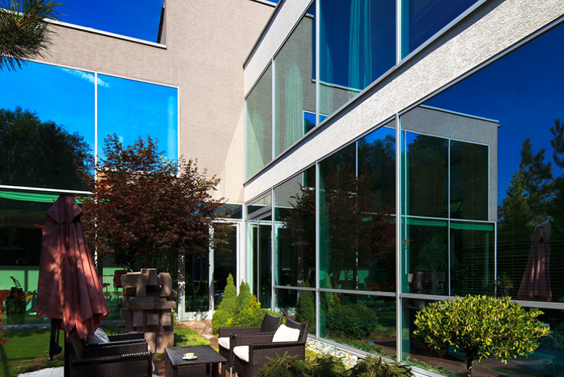 Architektúra / Rodinný dom pri potoku - foto